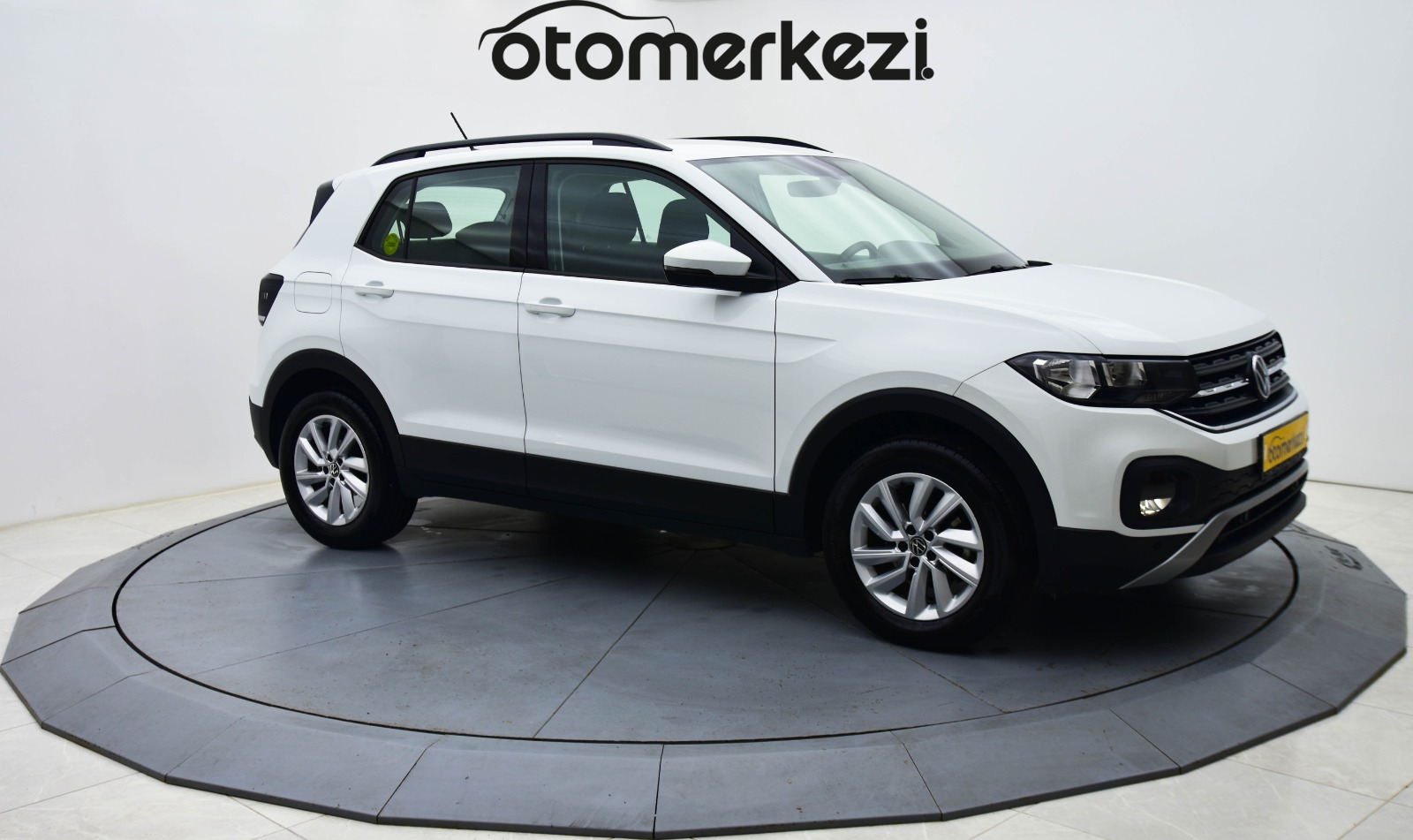 VOLKSWAGEN T-CROSS 12
